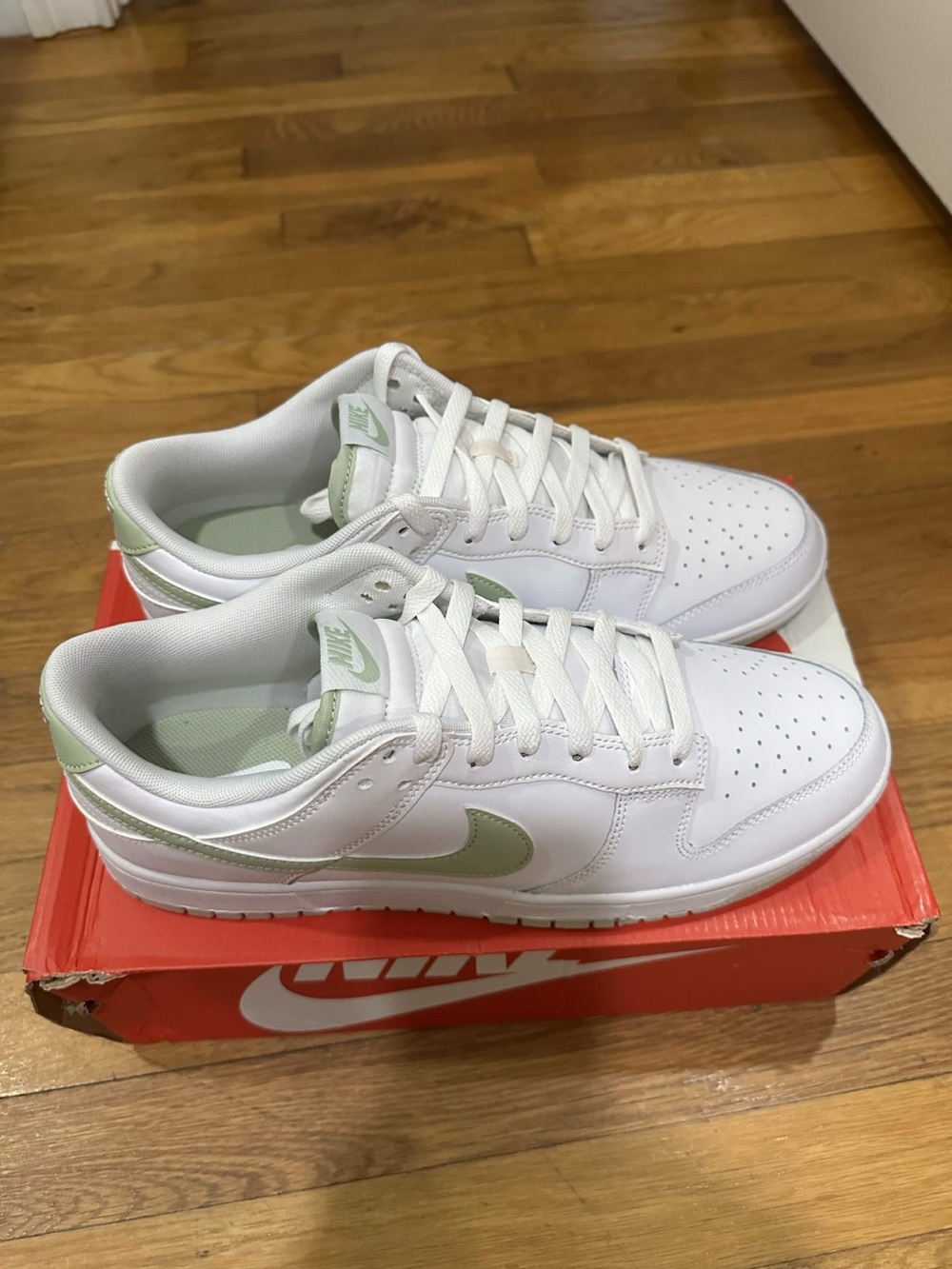 *New with Defects* Nike Dunk Low Men White Green (DV0831-105) Size 11.5